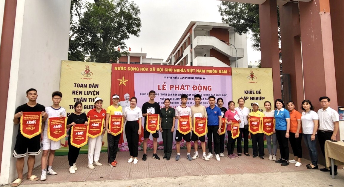 Đảng ủy phường Thanh Trì tổ chức hội nghị quán triệt, triển khai Chỉ thị số 27-CT/QU của Quận ủy Hoàng Mai và Nghị quyết số 125-NQ/ĐU của Đảng ủy phường về tăng cường sự lãnh đạo, chỉ đạo thực hiện công tác đảm bảo trật tự và văn minh đô thị trên địa bàn